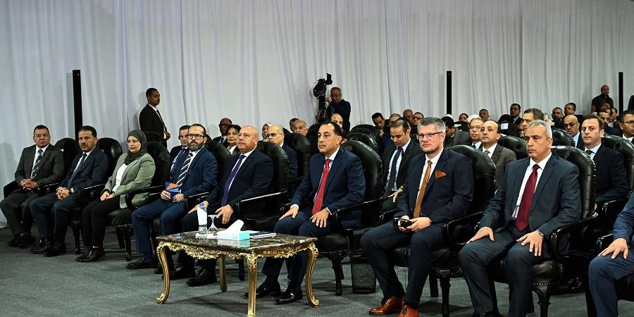 رئيس الوزراء يفتتح مصنع ليوني لضفائر السيارات بمدينة بدر